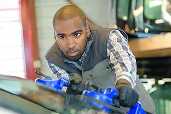 Mobile Windshield Replacement Services in Tempe, AZ